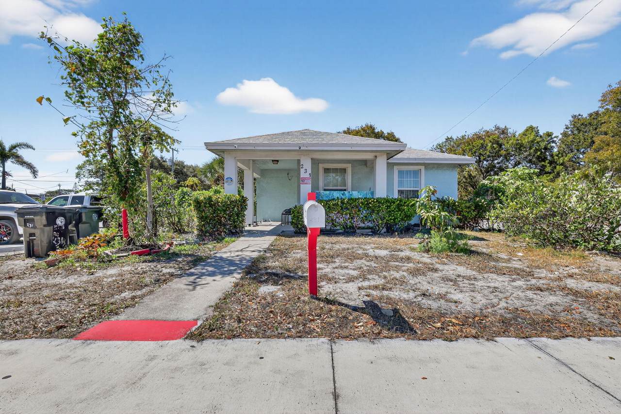 231 H Street - Photo 1