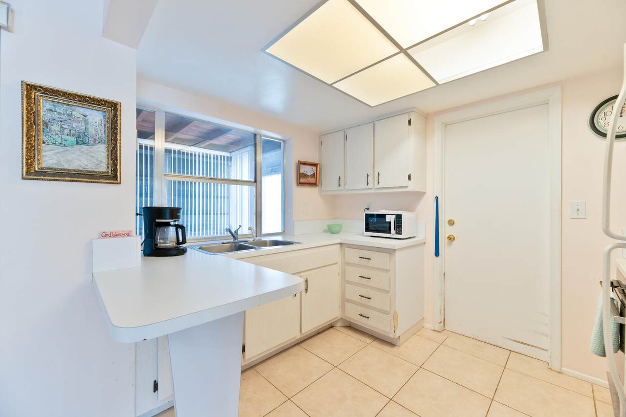 4500 47th Court - Photo 1
