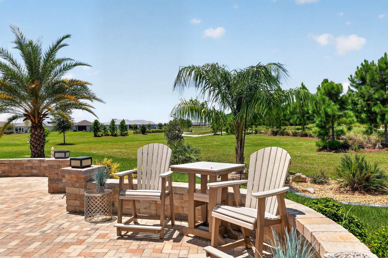 https://bt-photos.global.ssl.fastly.net/beaches/1280_boomver_1_B26065413-2.jpg