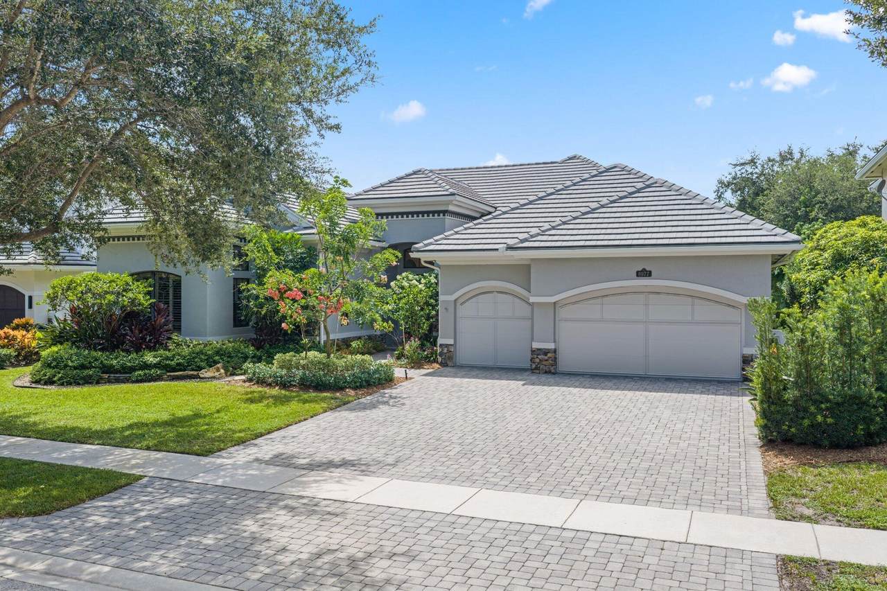 8977 Stone Pier Drive - Photo 1