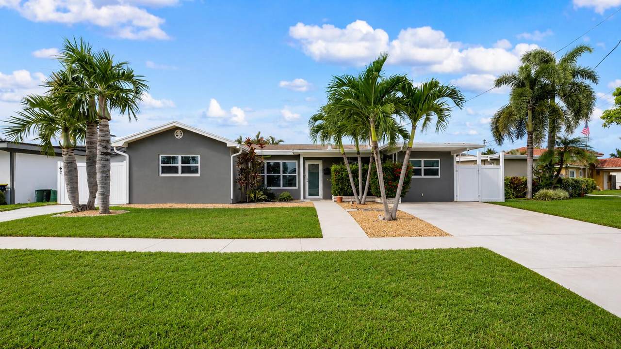 935 Nautilus Isle - Photo 1