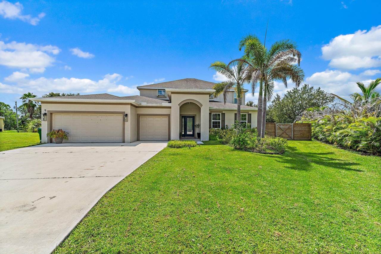 5648 Lorna Court - Photo 1
