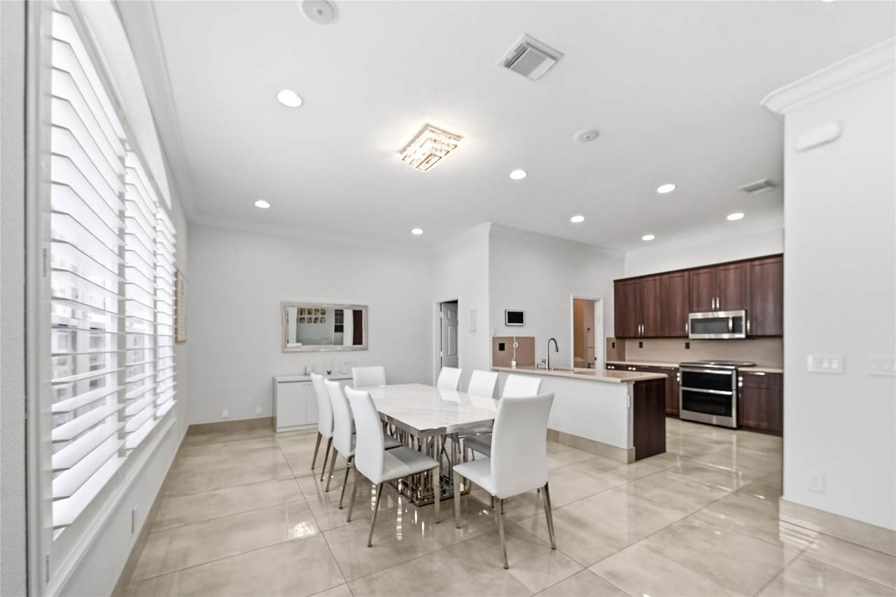 4916 38th Way - Photo 1