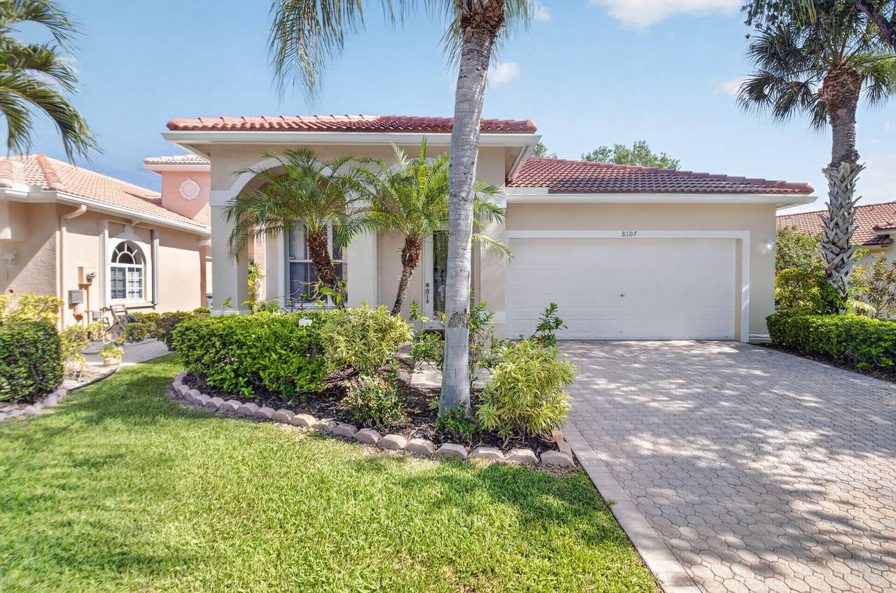 8107 Bellafiore Way - Photo 1