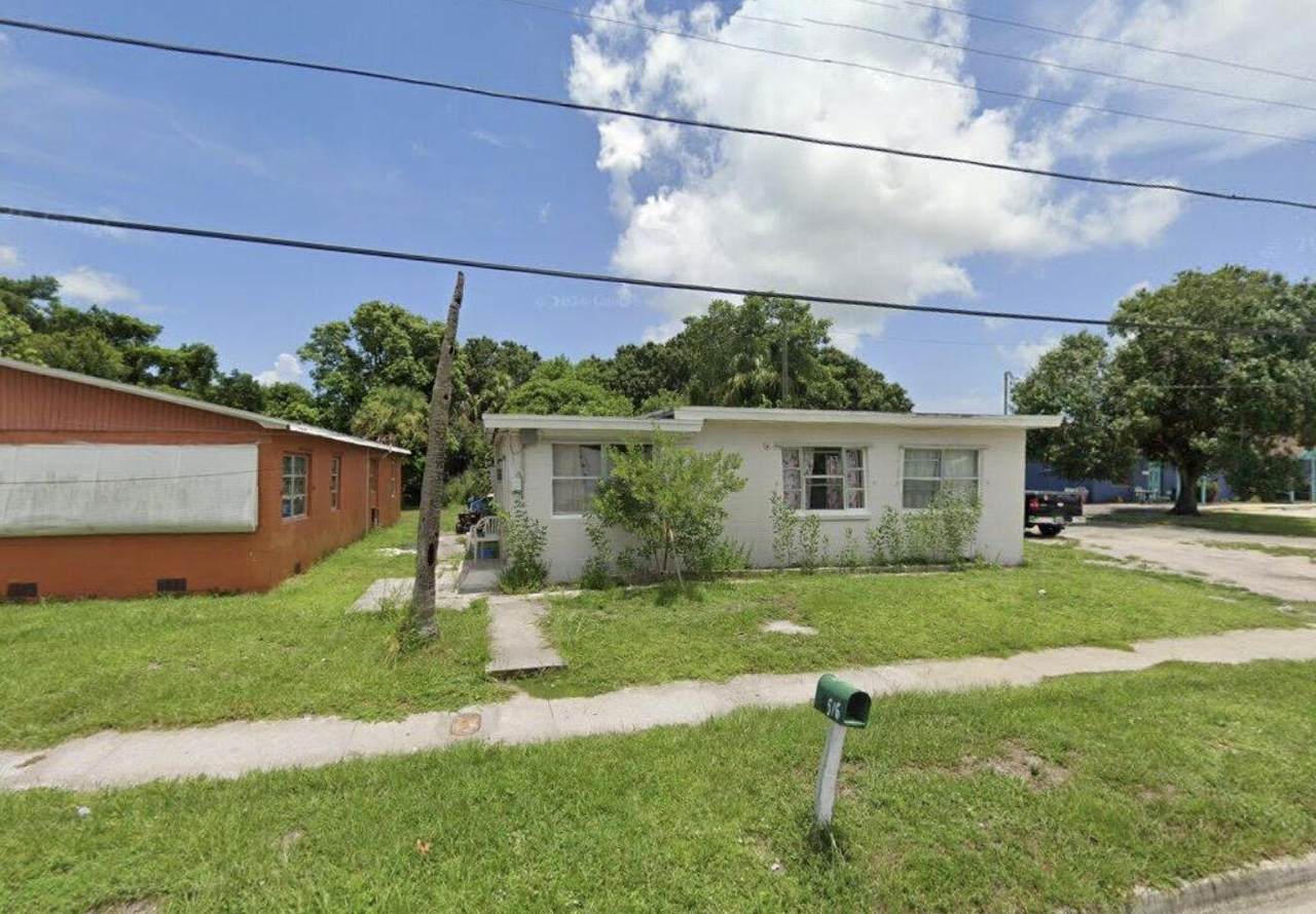516 19th Street - Photo 1
