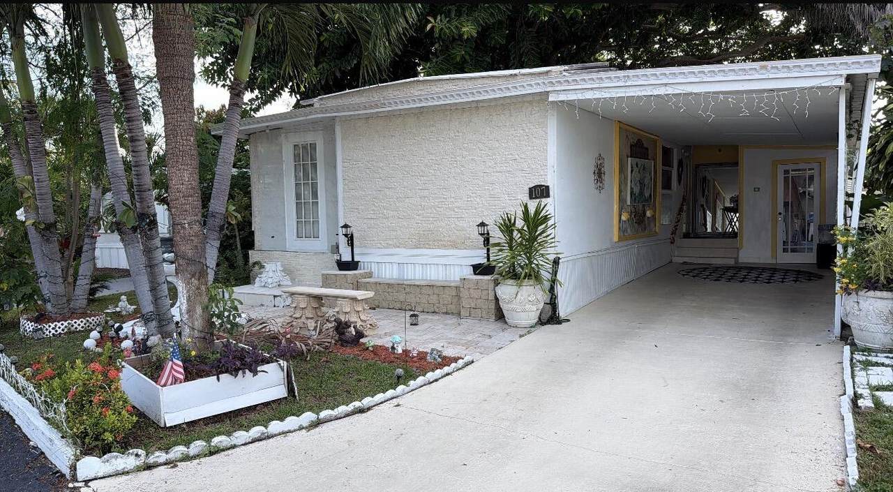 107 Havenwood Drive - Photo 1