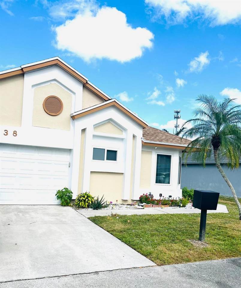 838 Palm Run Drive - Photo 1