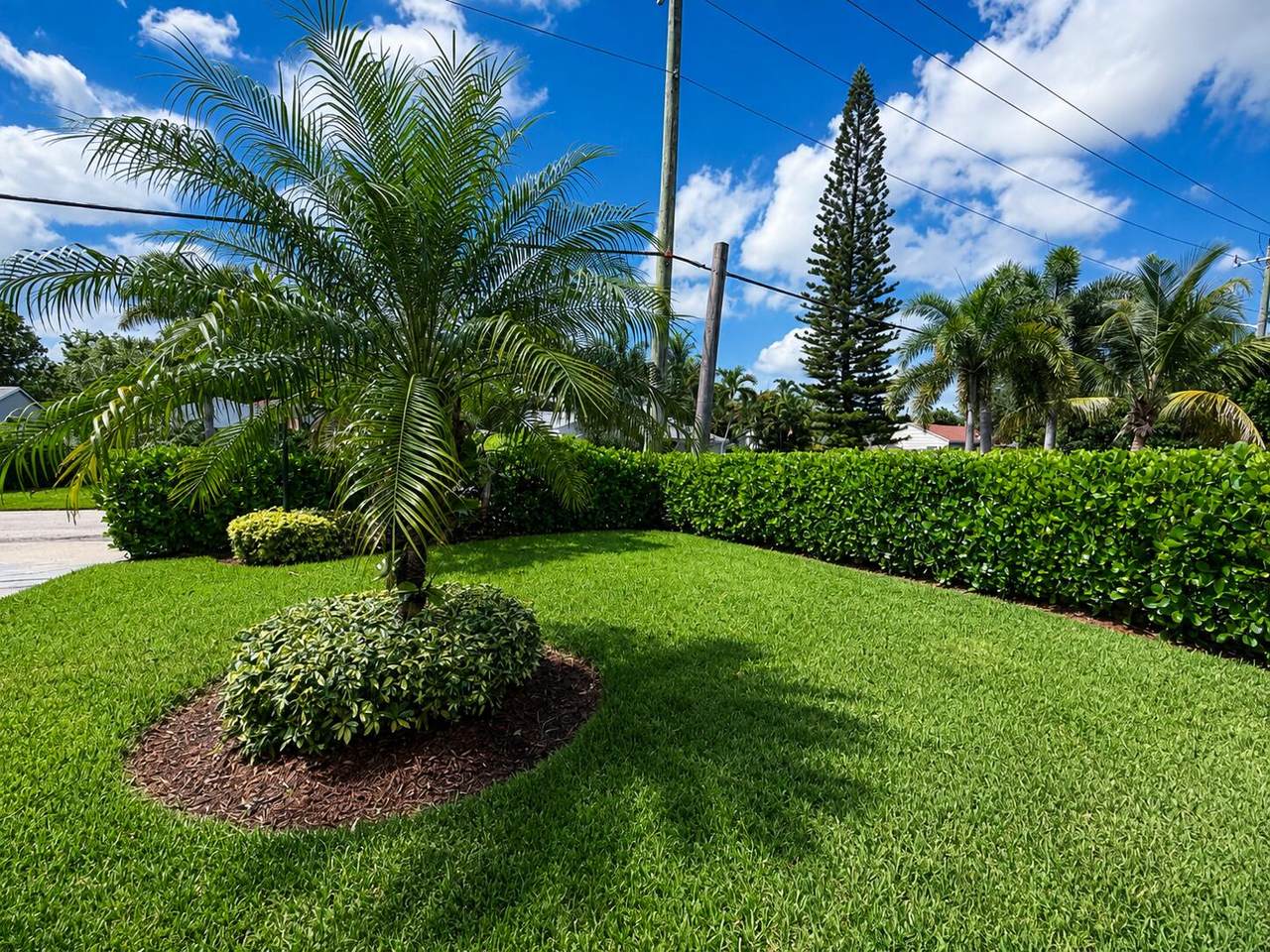 https://bt-photos.global.ssl.fastly.net/beaches/1280_boomver_1_B26068075-2.jpg