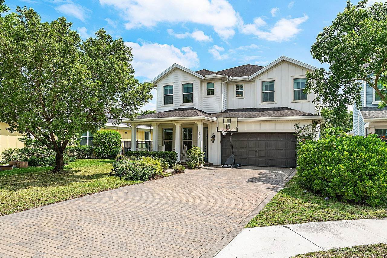 924 Deer Haven Drive - Photo 1