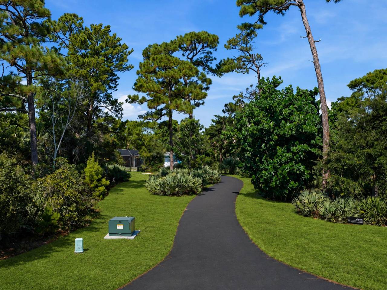 https://bt-photos.global.ssl.fastly.net/beaches/1280_boomver_1_B26068405-4.jpg