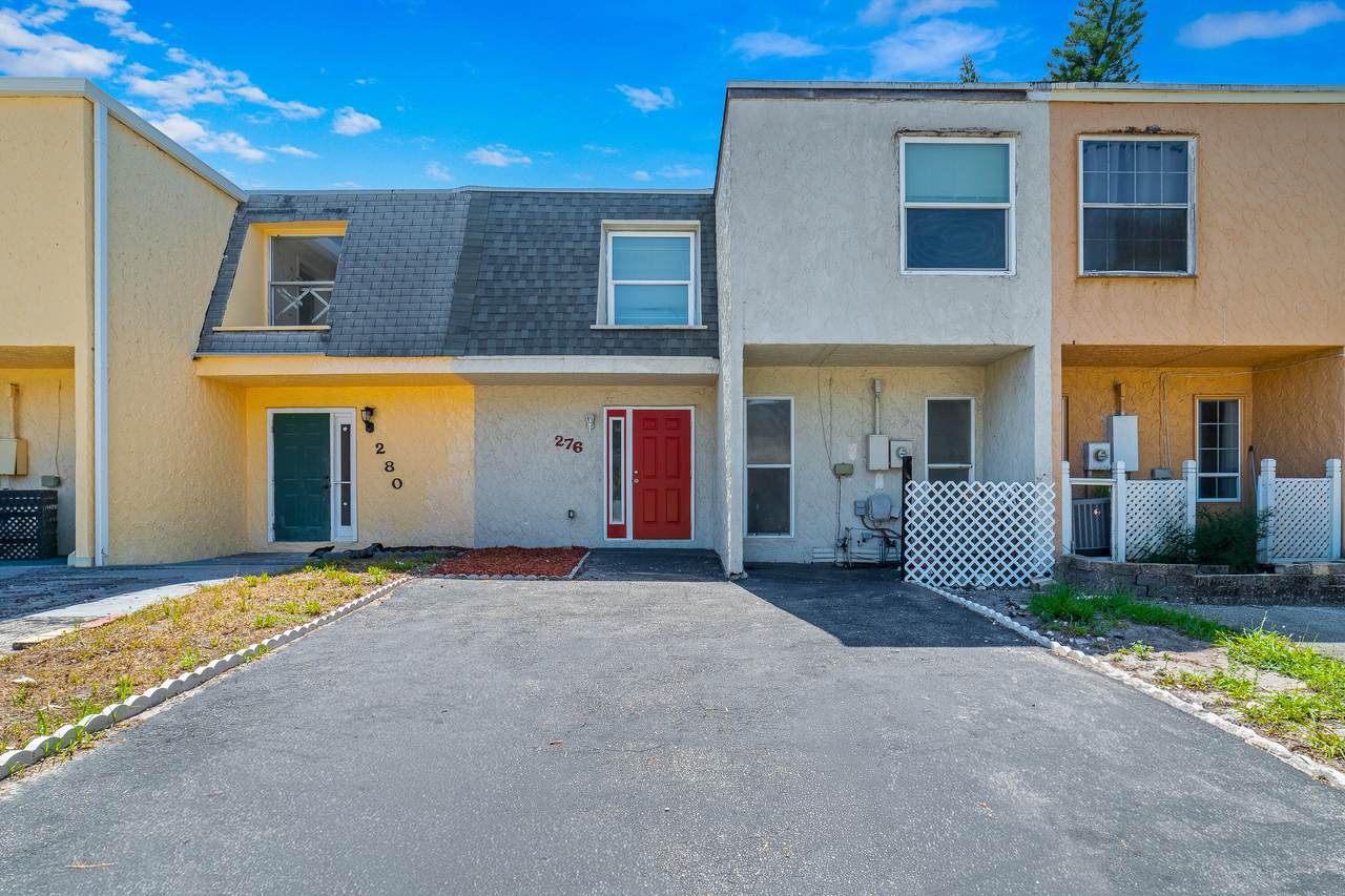 276 Sunshine Drive - Photo 1