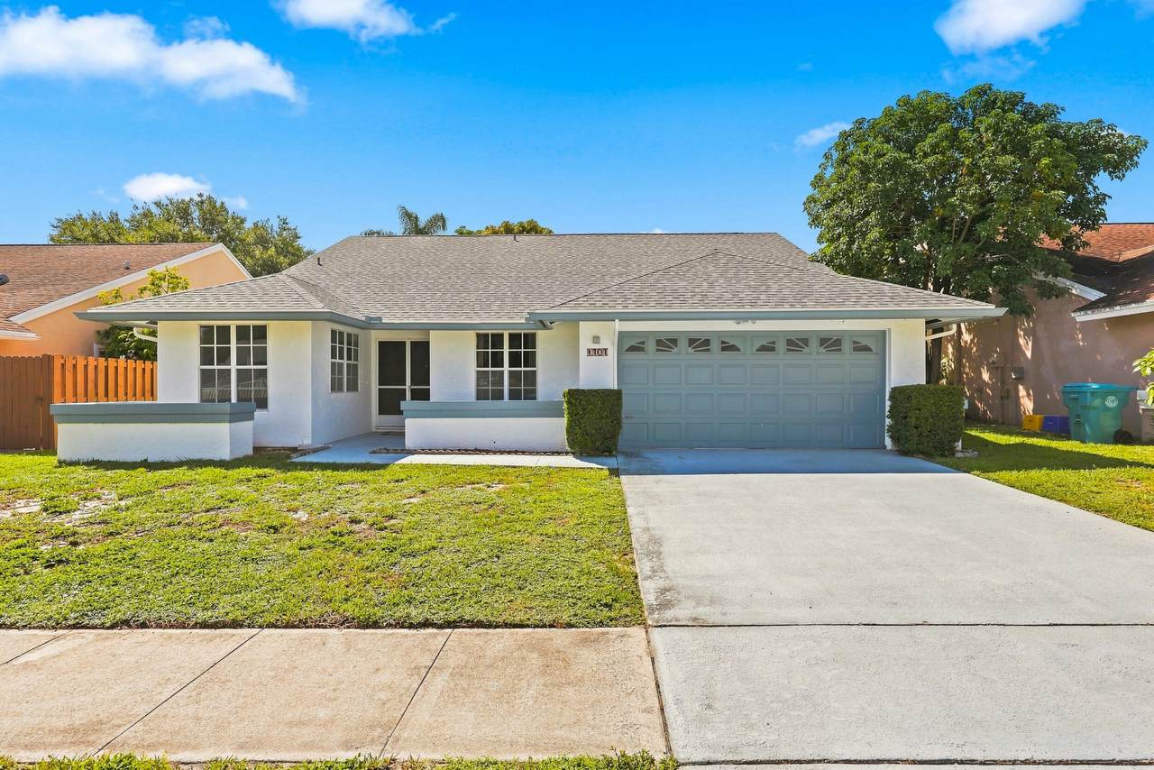 1707 Banyan Creek Court - Photo 1