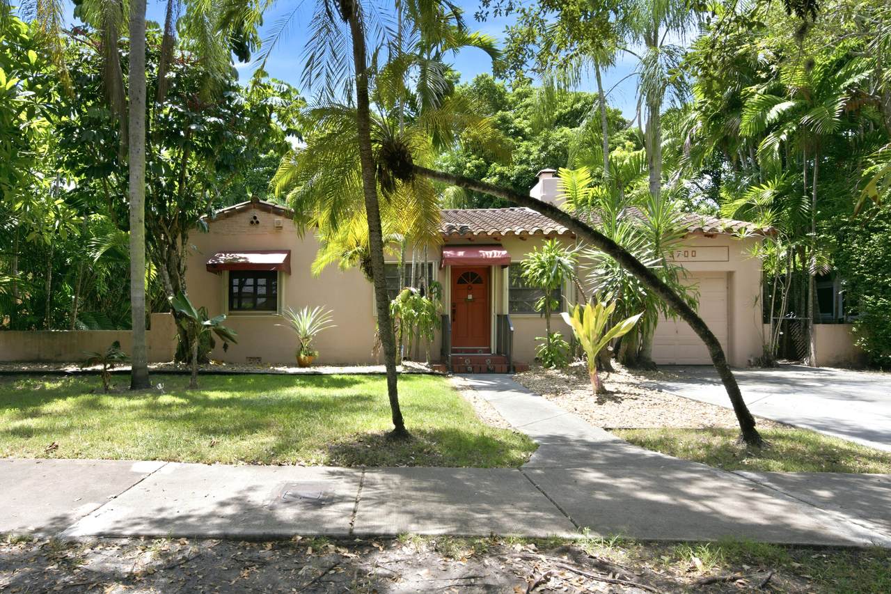 https://bt-photos.global.ssl.fastly.net/beaches/1280_boomver_1_B26069530-2.jpg