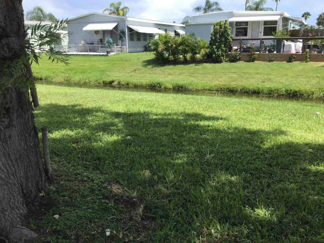 https://bt-photos.global.ssl.fastly.net/beaches/1280_boomver_1_B26070080-2.jpg