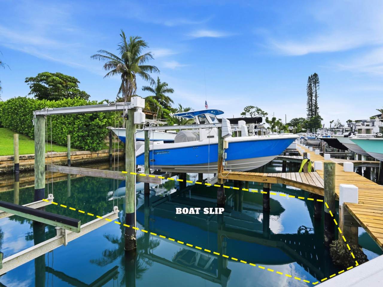 https://bt-photos.global.ssl.fastly.net/beaches/1280_boomver_1_B26071251-2.jpg