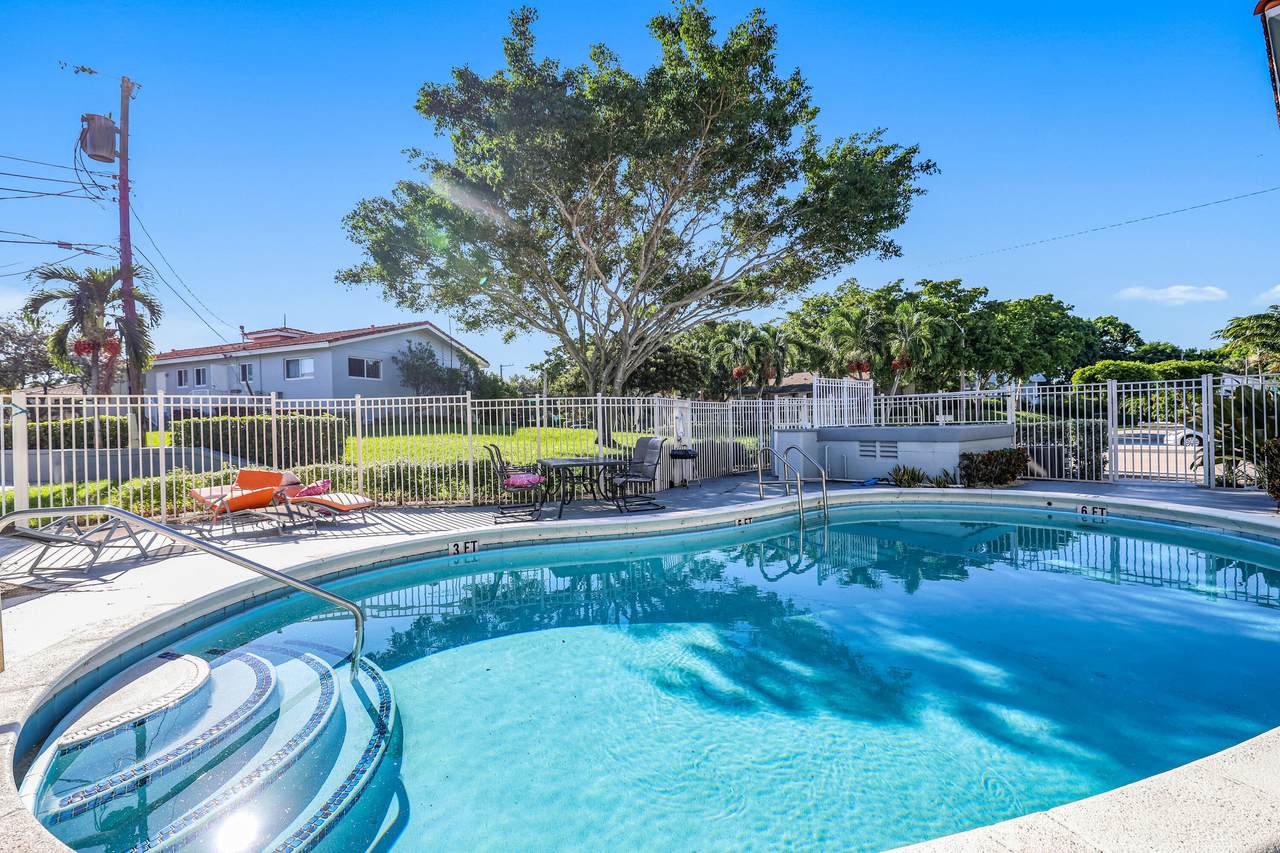 431 Camino Real - Photo 1