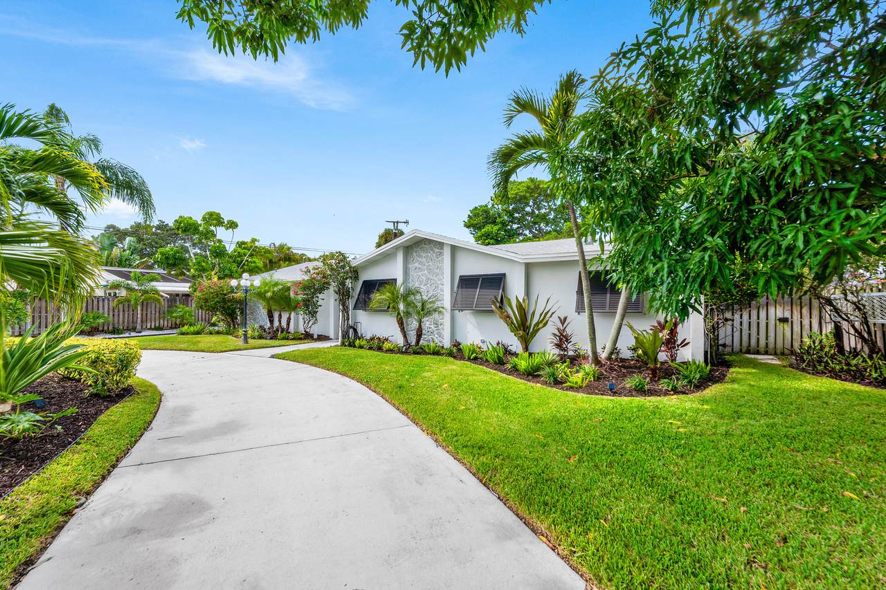 317 Daly Road - Photo 1