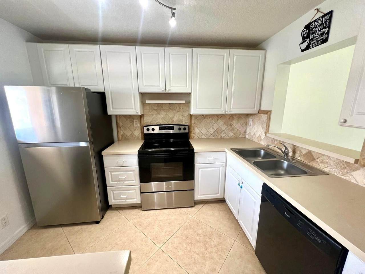 9431 Boca Cove Circle - Photo 1