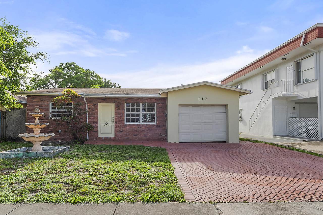 117 4th Avenue - Photo 1
