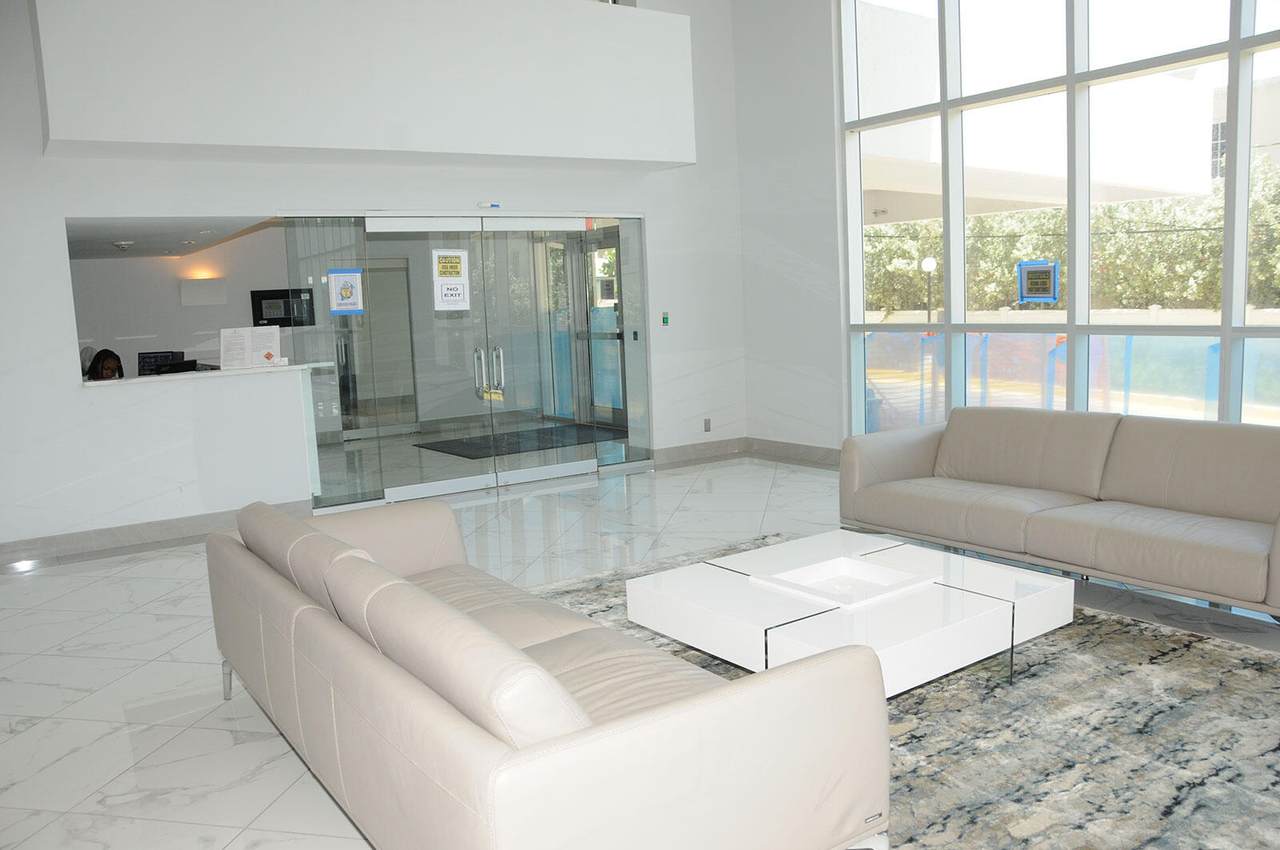 525 Ocean Boulevard - Photo 1