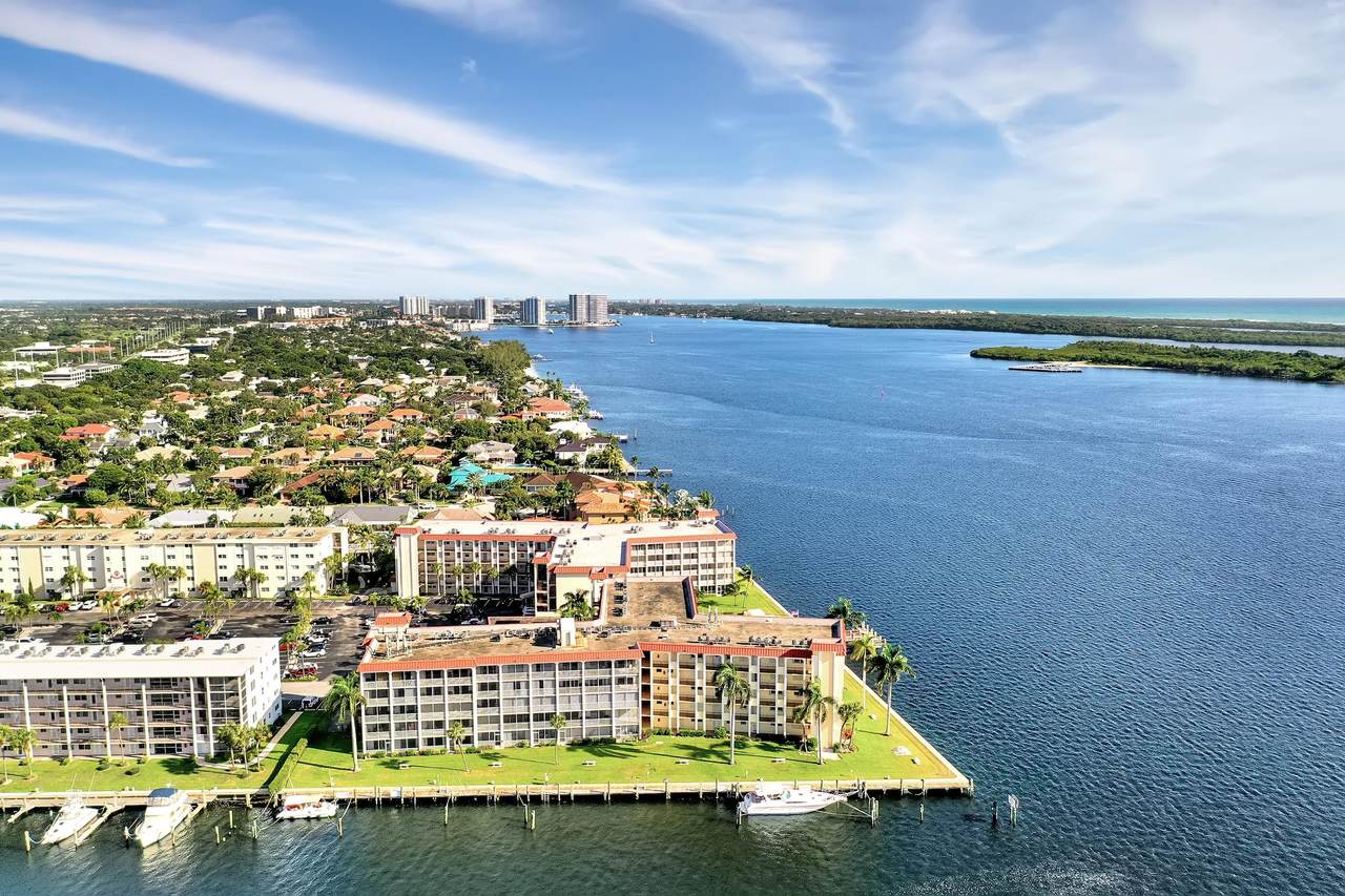 100 Paradise Harbour Boulevard - Photo 1