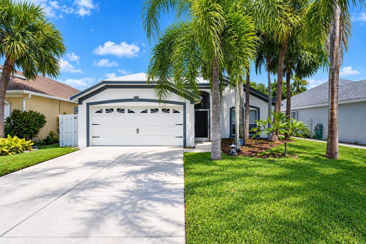 713 Waterlily Place - Photo 1