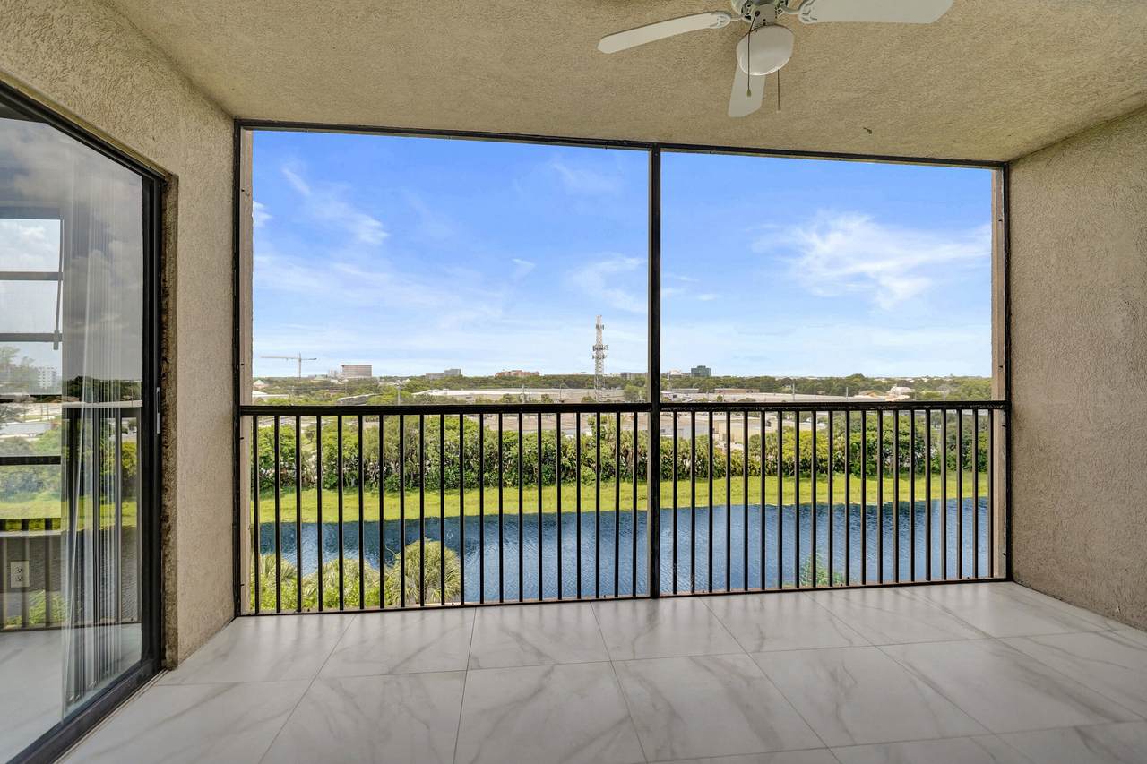 2200 Cypress Bend Drive - Photo 1