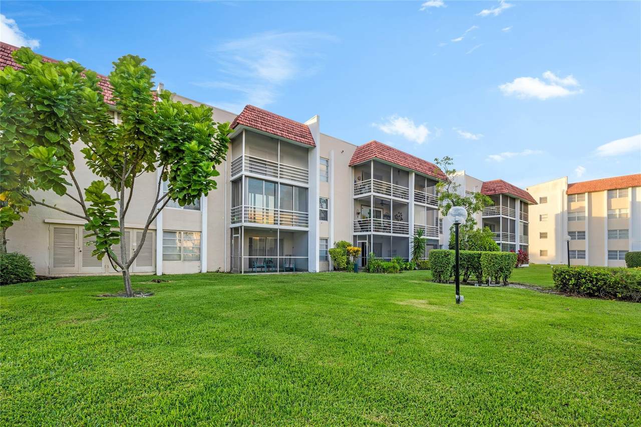 3774 Inverrary Boulevard - Photo 1