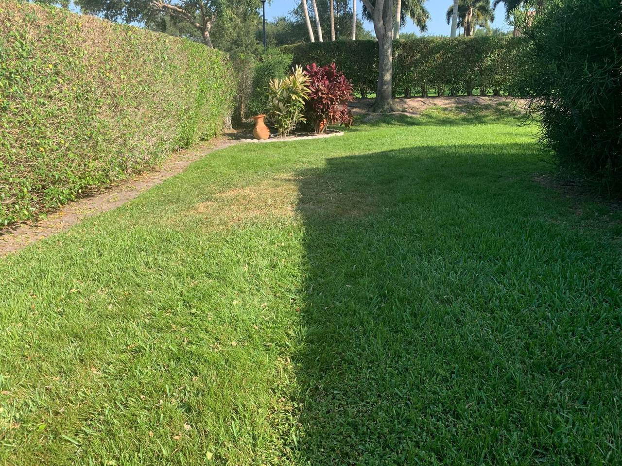 https://bt-photos.global.ssl.fastly.net/beaches/1280_boomver_1_B26079604-2.jpg