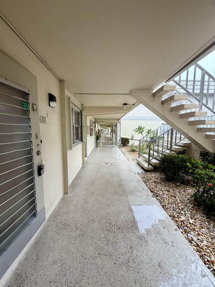 688 Saxony O Way - Photo 1