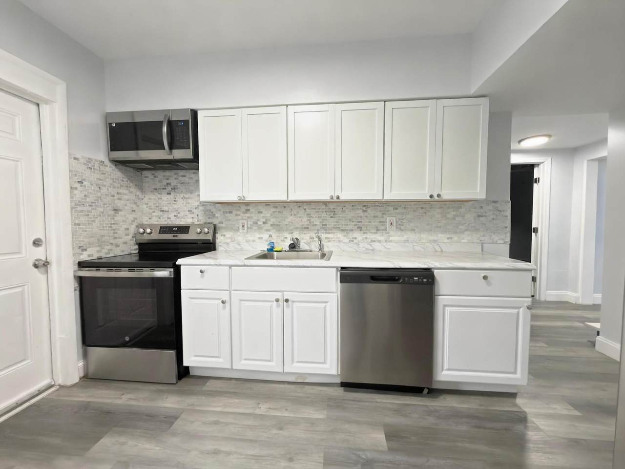 131 27TH Street - Photo 1