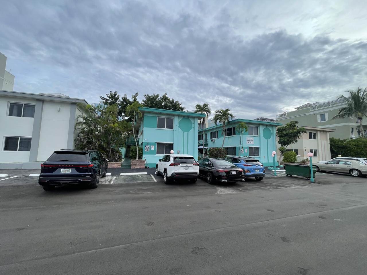 314 Elm Street - Photo 1