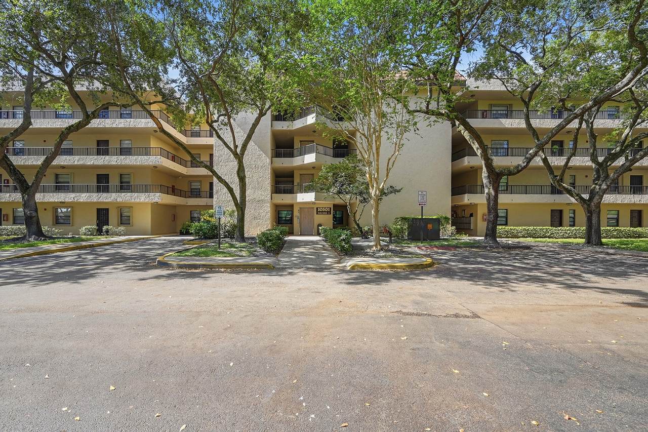 10501 Broward Boulevard - Photo 1
