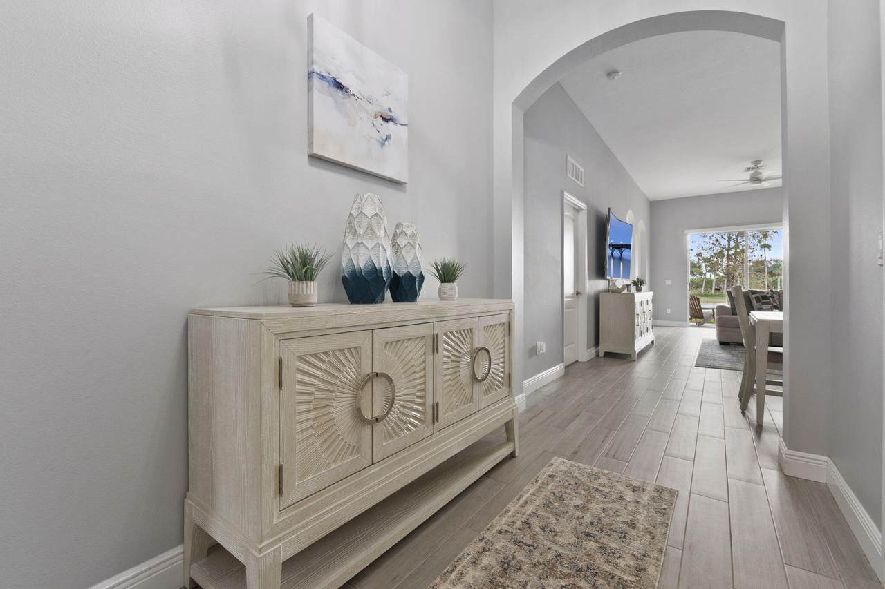 10971 Dunhill Court - Photo 1