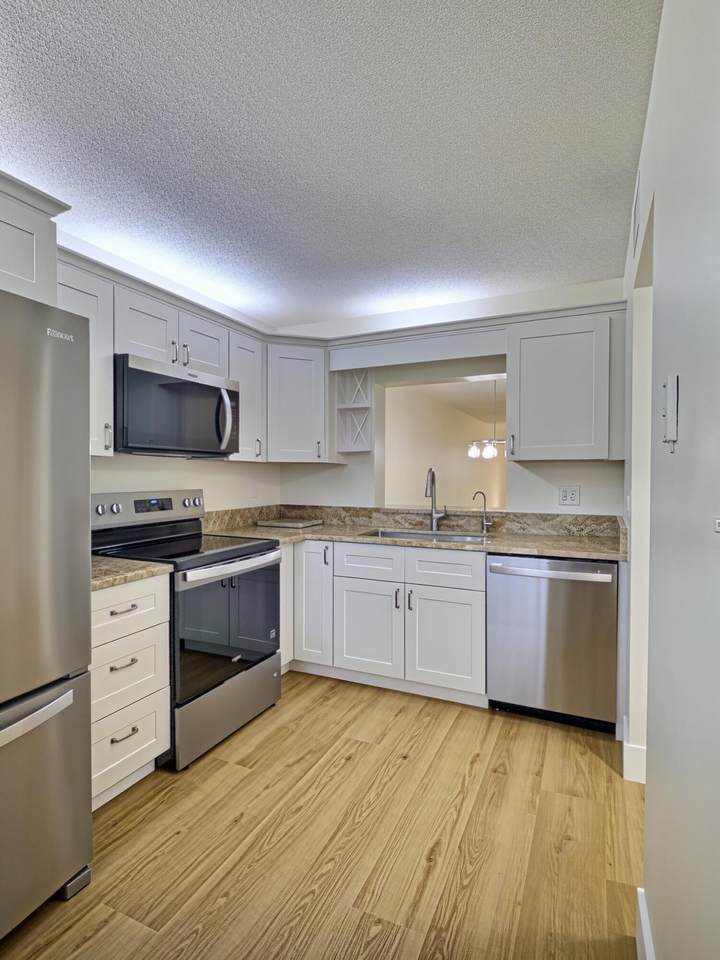 2845 22ND Avenue - Photo 1