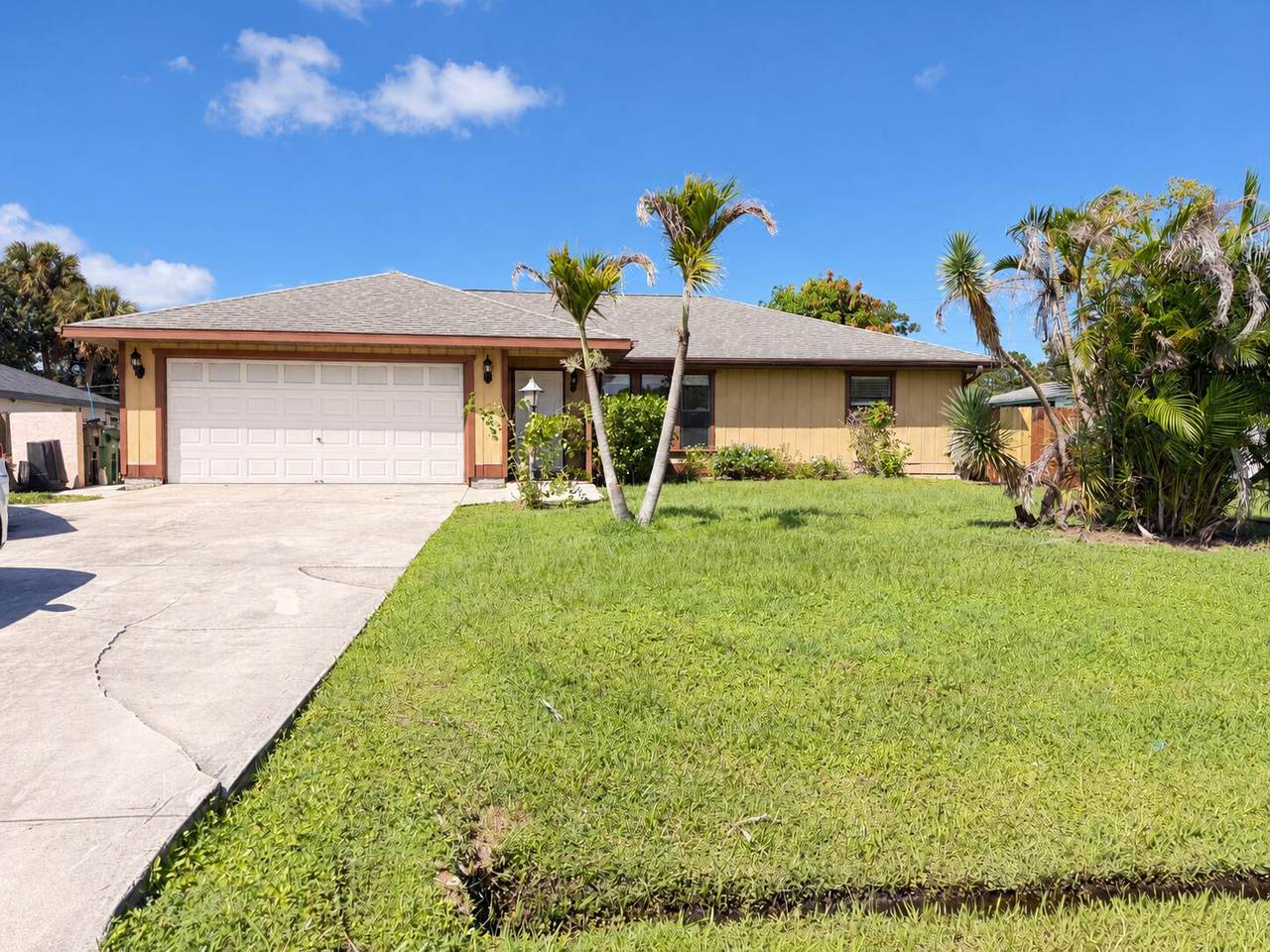 2225 Melaleuca Boulevard - Photo 1