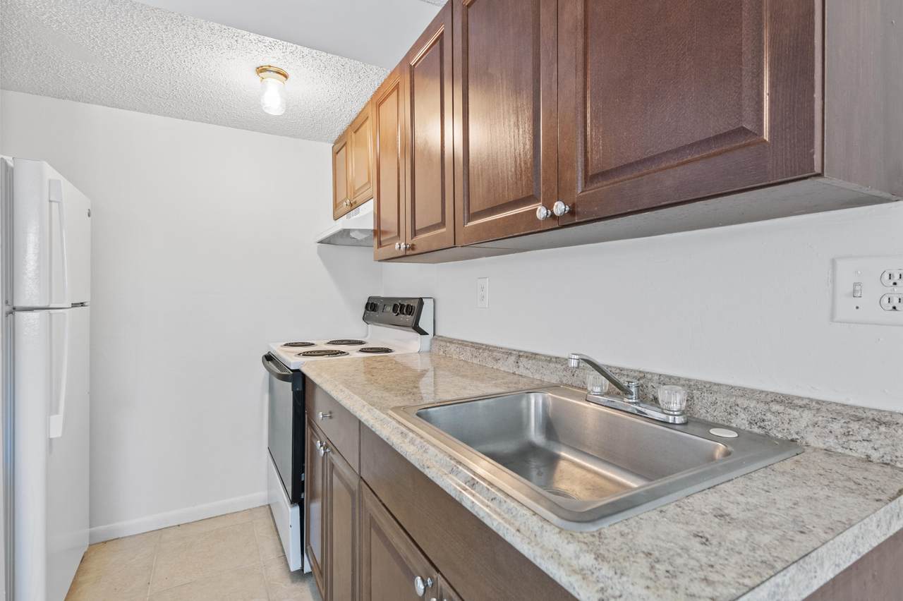 2054 43RD Terrace - Photo 1