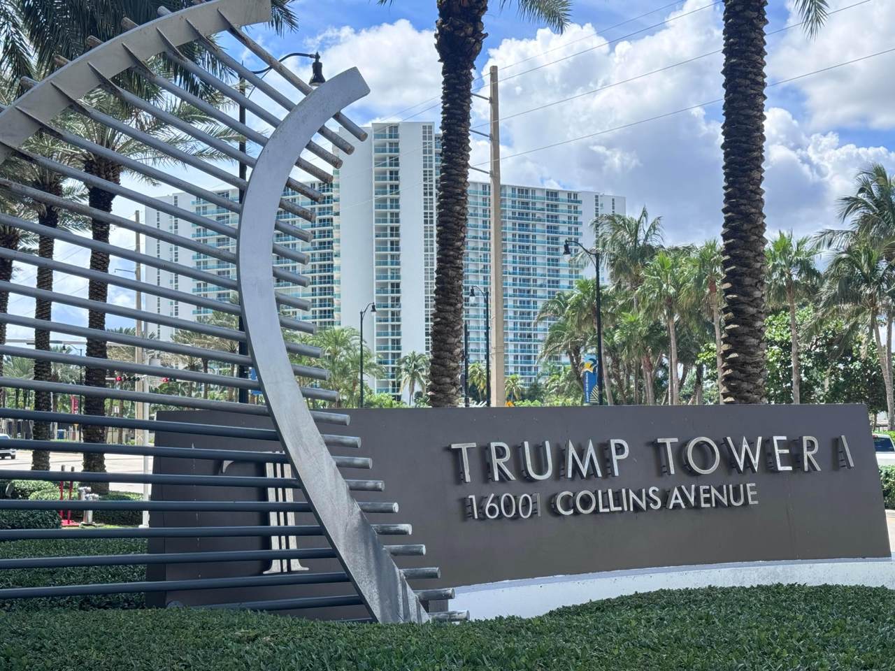 16001 Collins Avenue - Photo 1