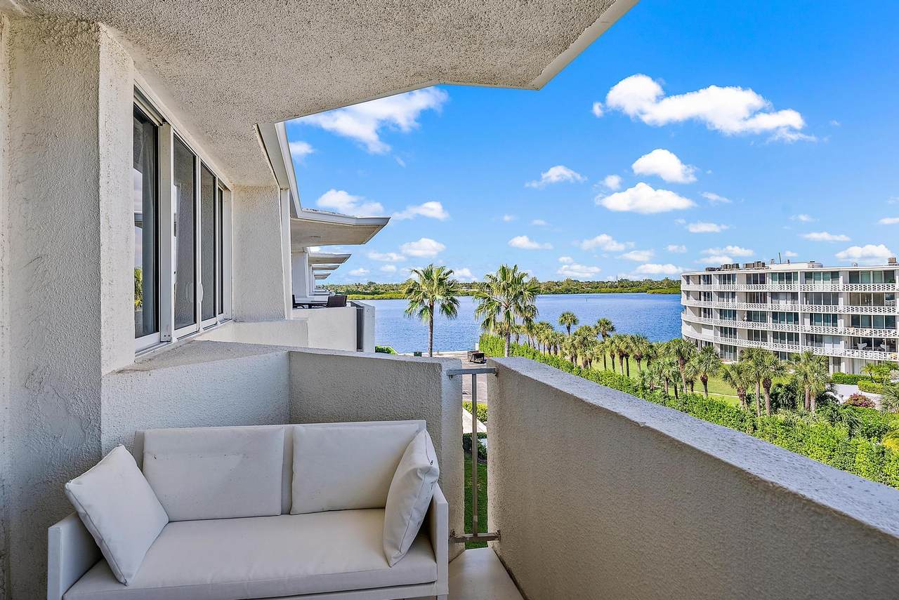 2773 Ocean Boulevard - Photo 1
