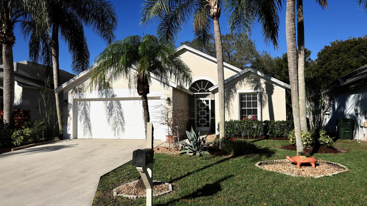 2220 Soundings Court - Photo 1