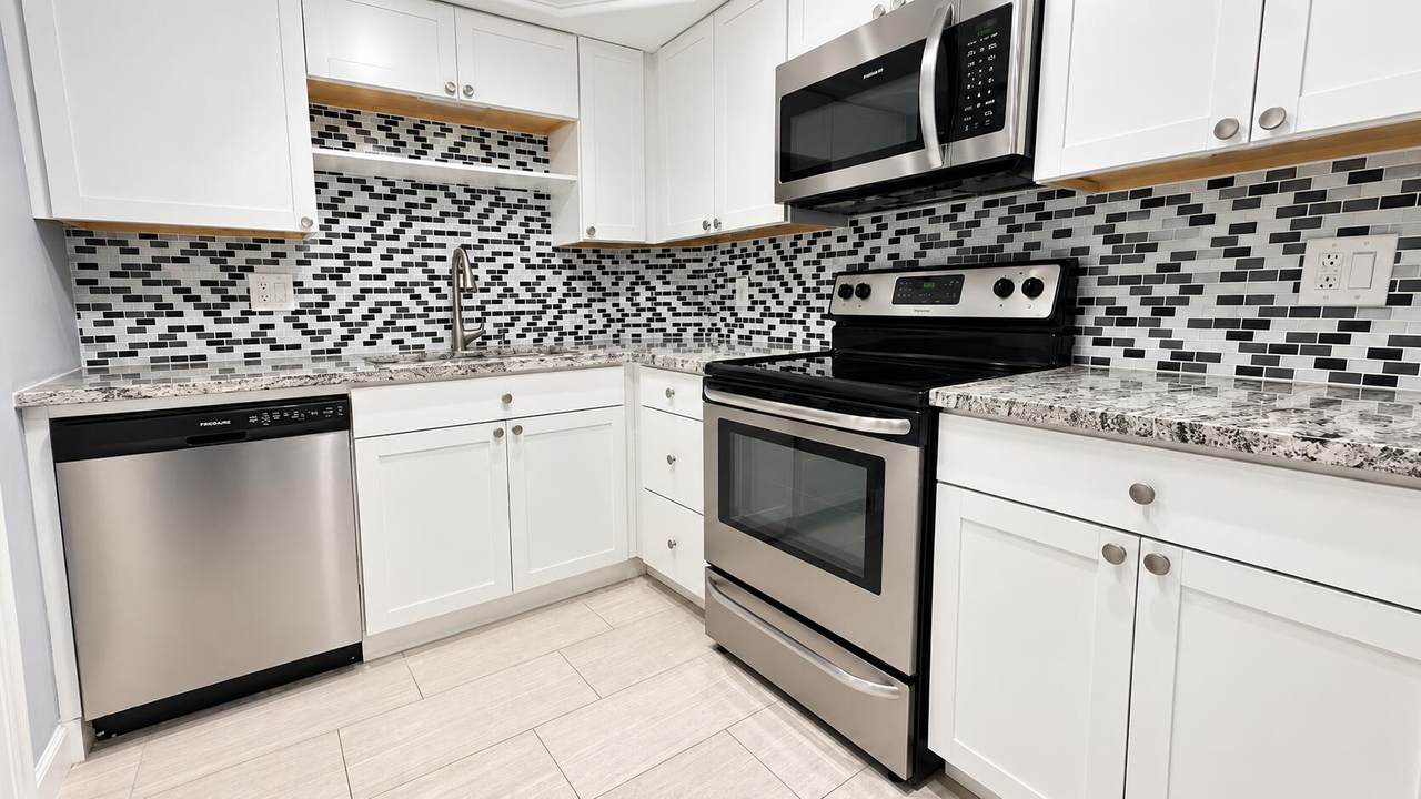 1950 Andrews Avenue - Photo 1