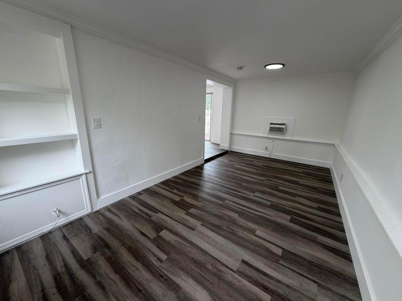 844 17TH Way - Photo 1