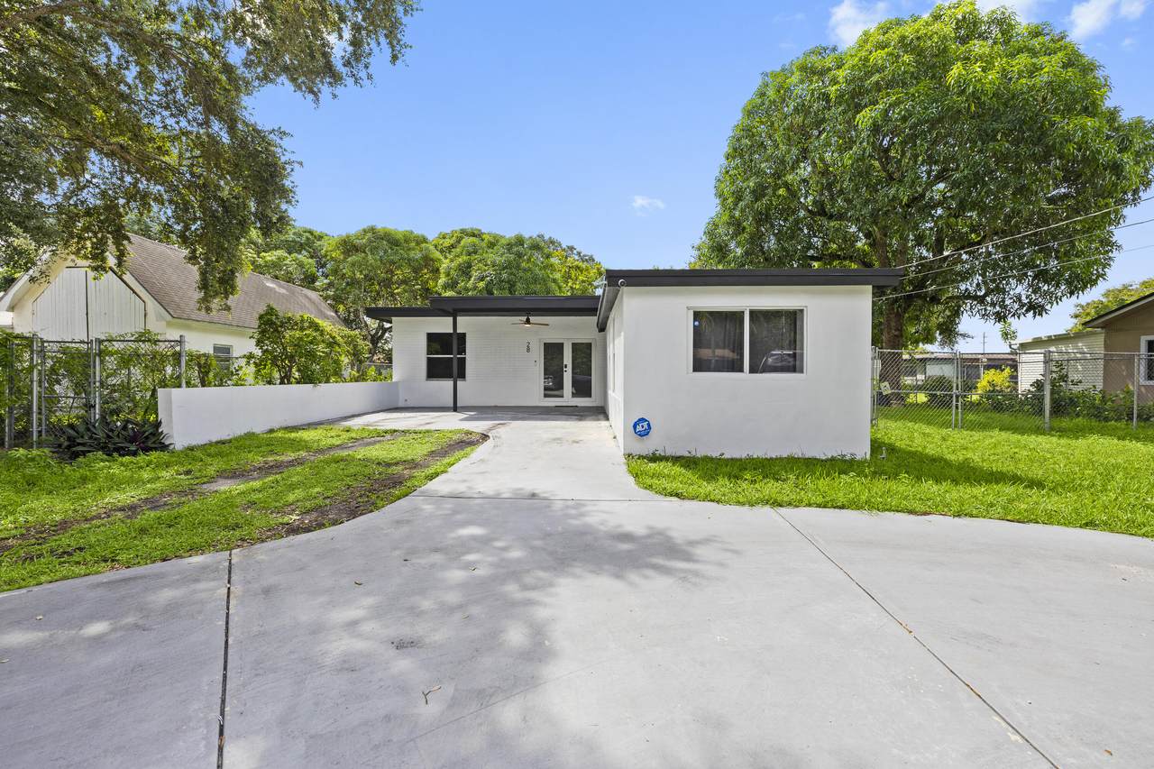 28 165th Street - Photo 1