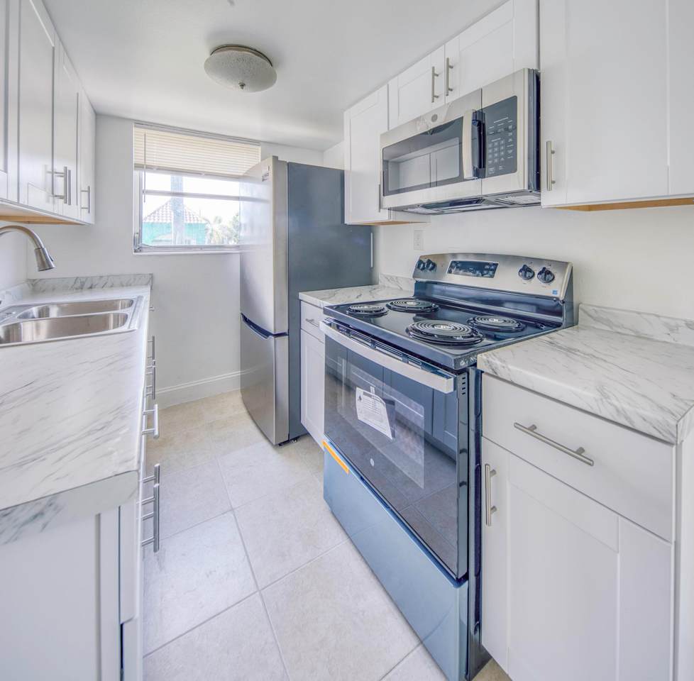 201 J Street - Photo 1
