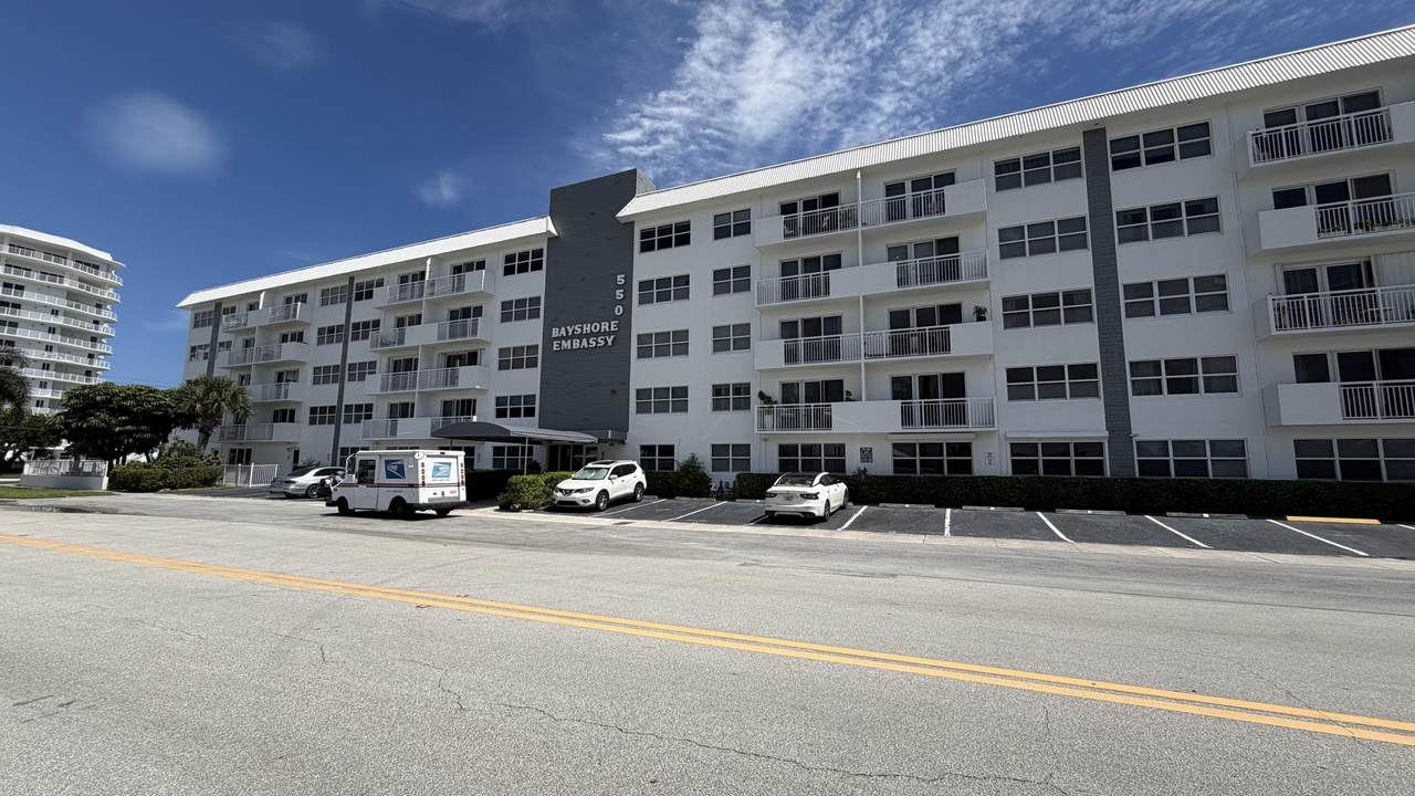 550 Bayshore Drive - Photo 1