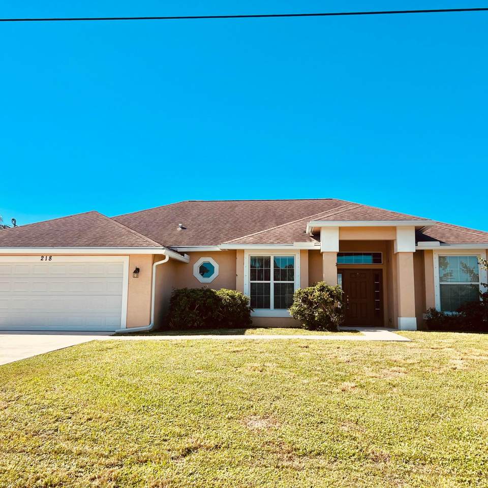 218 Ridgecrest Drive - Photo 1