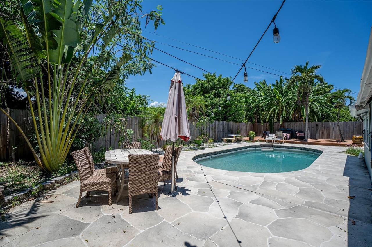12053 Colony Avenue - Photo 1