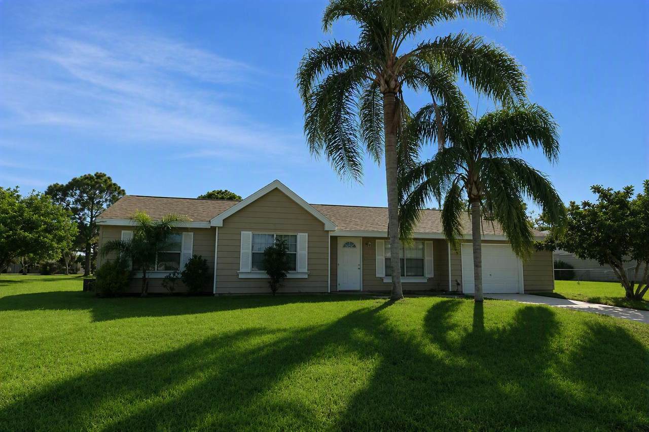 374 Eastport Circle - Photo 1