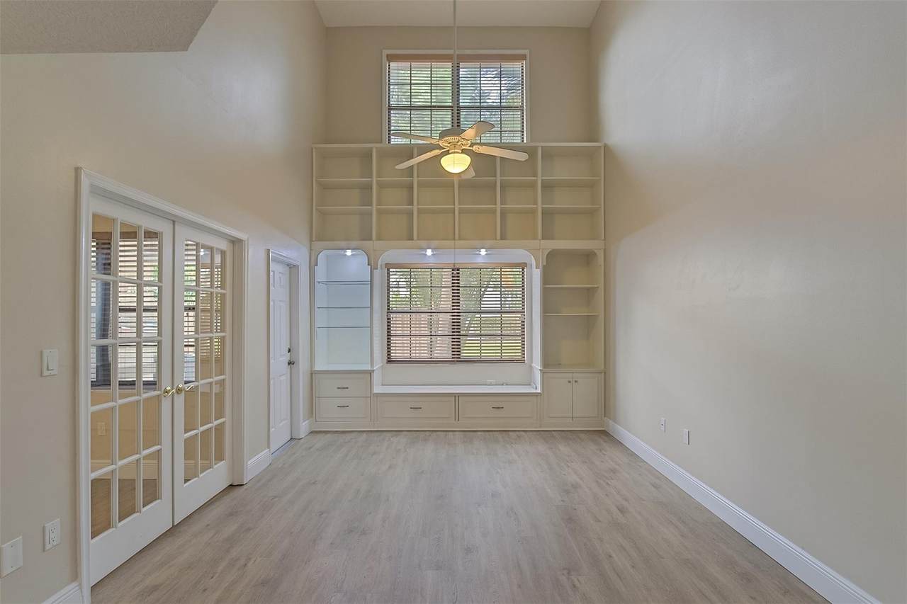 223 City View Drive - Photo 1