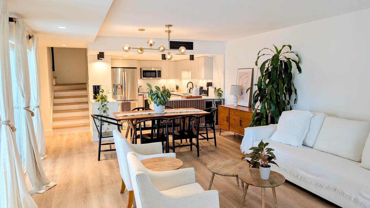 503 98TH Avenue - Photo 1